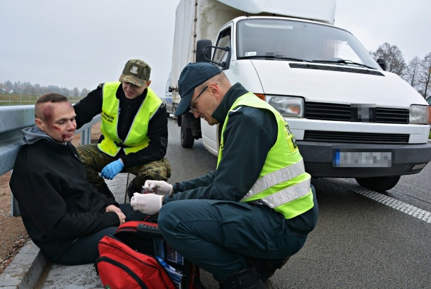 Policjanci prowadzili ćwiczenia ze służbami odpowiedzialnymi...