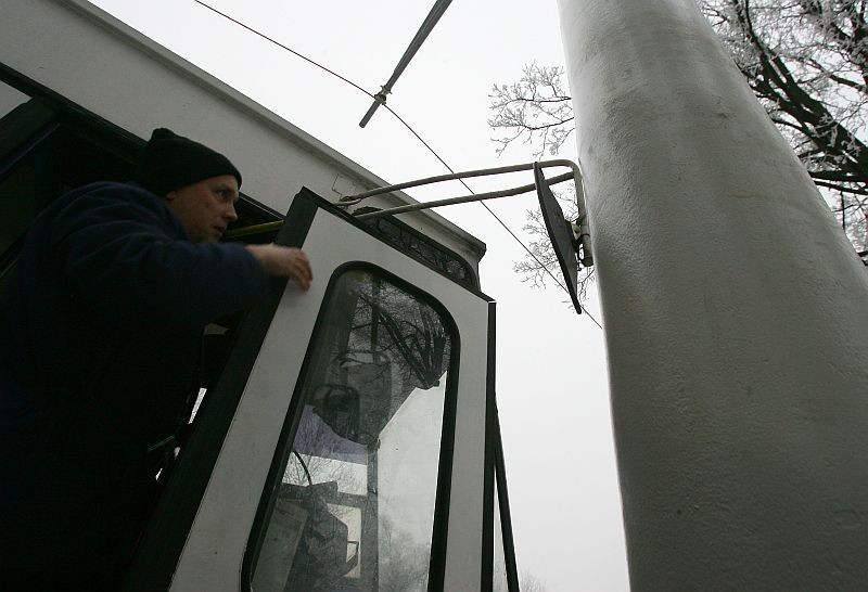 Wrocław: Węższy tramwaj też nie mieści się na pętli Grabiszyńskiej