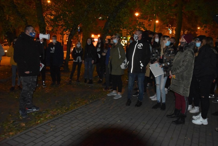 Strajk kobiet w Tczewie. Kolejny protest po decyzji Trybunału Konstytucyjnego w sprawie aborcji eugenicznej