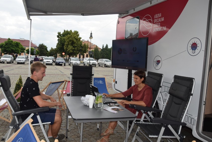 Camper Łódzkiej Specjalnej Strefy Ekonomicznej dotarł do Łęczycy [ZDJĘCIA]