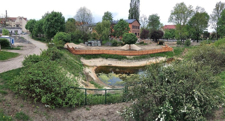Cały czas trwają prace przy modernizacji Parku Sowińskiego w...