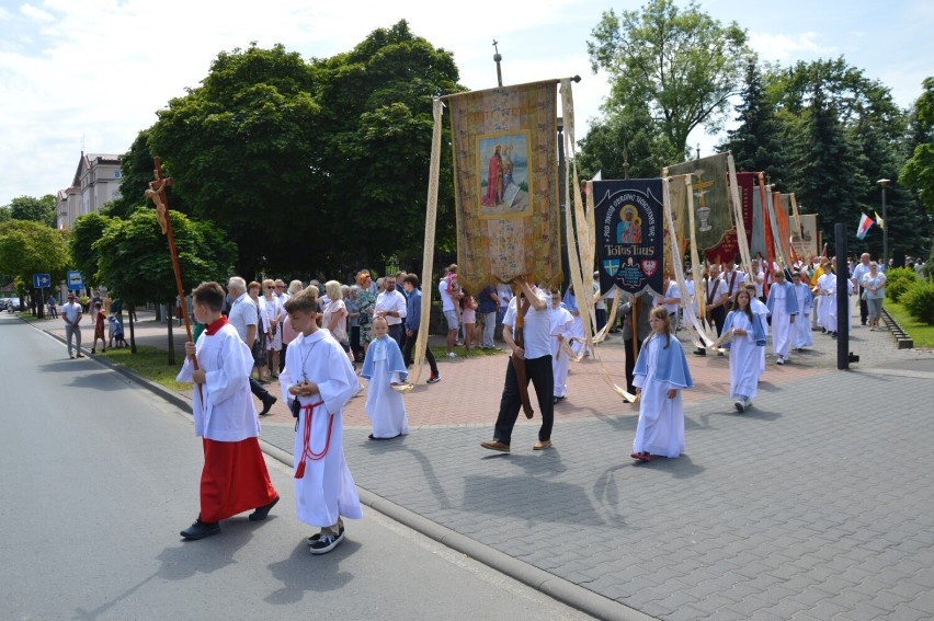 Boże Ciało 2022 w Zduńskiej Woli. Procesja przeszła przez...