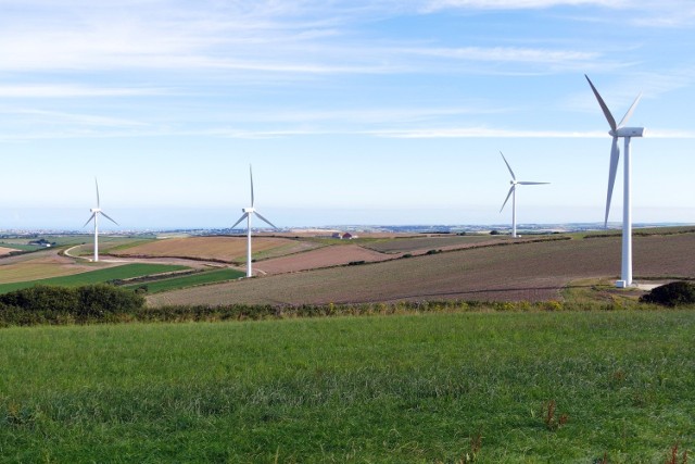 Małopolska ma reagować na zmiany klimatyczne i przestawiać się na energię odnawialną, w tym pochodzącą z farm wiatrowych