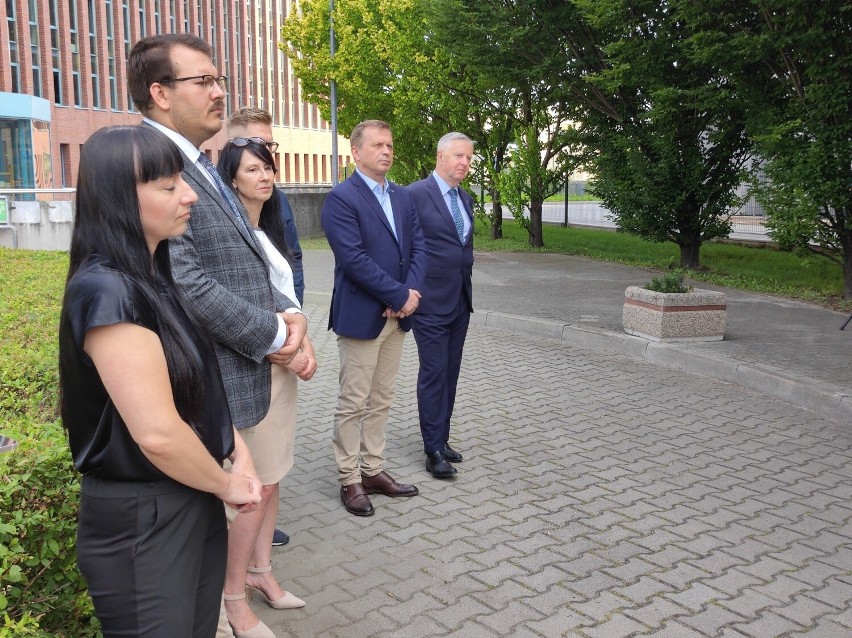 Kraków. "Nie pozwólmy, żeby cokolwiek sprawiło, że zrobimy krok wstecz" - wspólne stanowisko na rzecz czystego powietrza