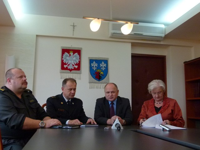 Pożar w Zelowie podliczano na specjalnej konferencji parsowej