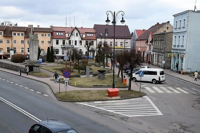 Modernizacja placu Wolności od dłuższego czasu jest powodem sporu na linii radny Antoni Dolny - burmistrz Waldemar Stupałkowski. Inwestycja jest już jednak przesądzona