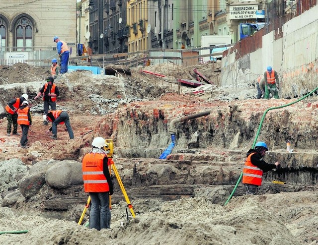 200-metrowy fragment muru odkopano w październiku