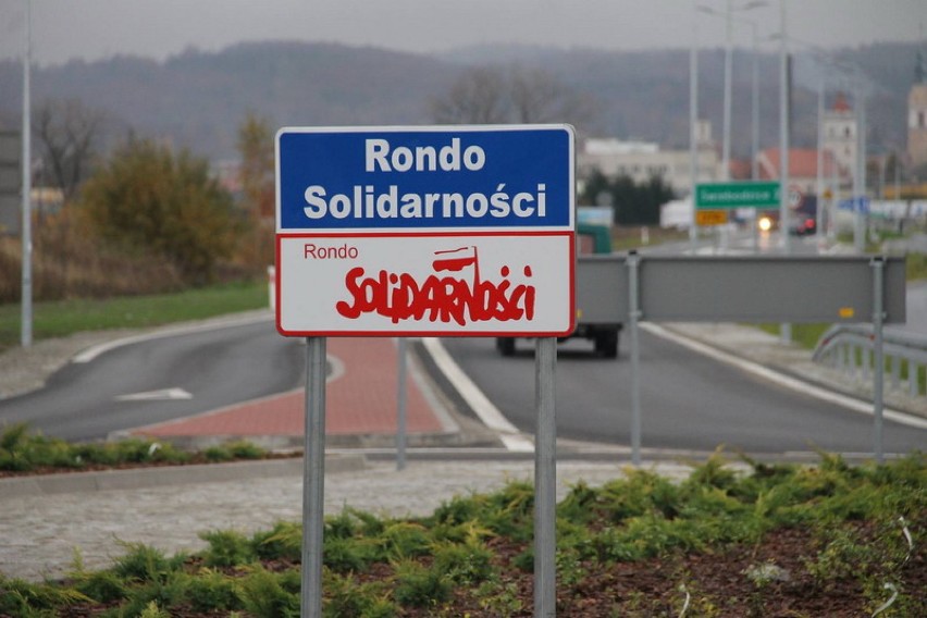 Kierowcy jeżdżą już przez rondo Solidarności (ZDJĘCIA)