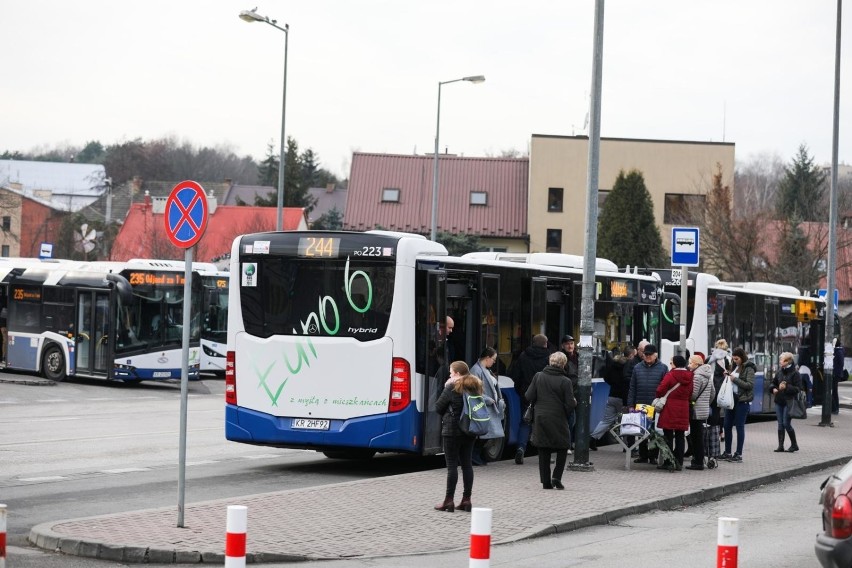 16.12.2019 krakow
borek falecki, petla mpk, komunikacja...