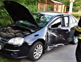 Poważny wypadek z udziałem motocykla i auta pod Nowym Tomyślem [ZDJĘCIA]