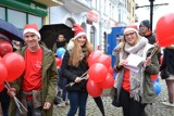 Szlachetna Paczka 2017. Marsz ulicami Kartuz zainaugurował akcję ZDJĘCIA, WIDEO