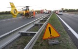 Wypadek dwóch ciężarówek na autostradzie A2 w kierunku Warszawy. Na miejscu lądował śmigłowiec LPR