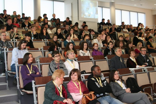 Konferencja naukowa o Albanii.