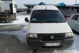 Ukraiński przemytnik stracił w Dorohusku papierosy i samochód