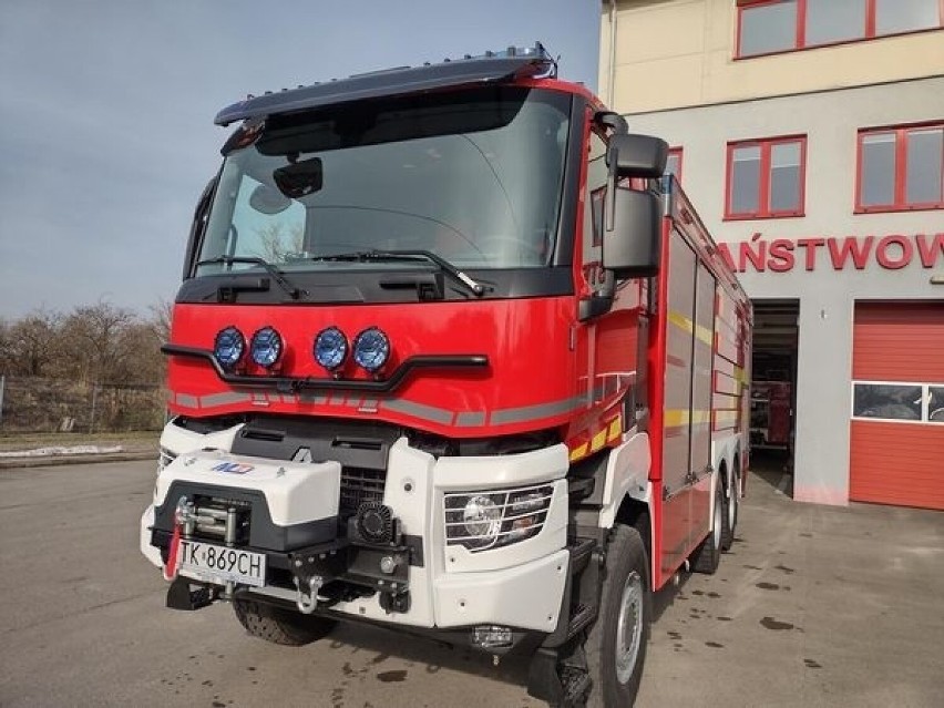 Nowy wóz dla ostrowieckich strażaków