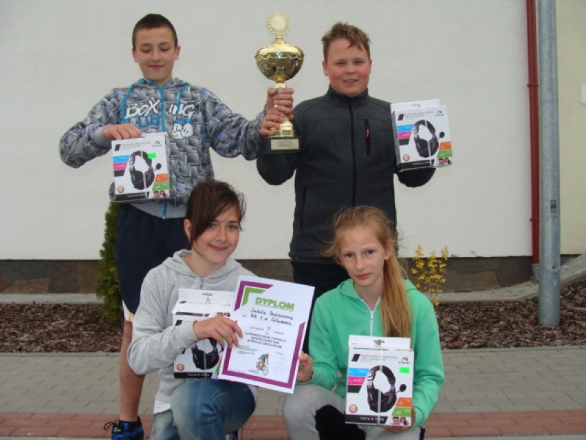 Turniej BRD  szkół powiatu człuchowskiego odbył się miasteczku ruchu drogowego w Czarnem