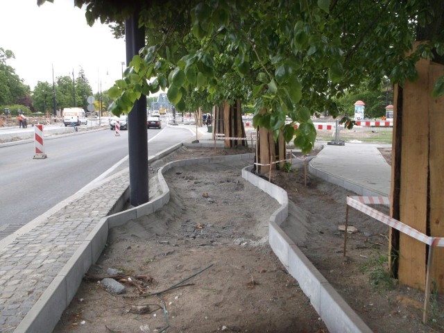 A tak wygląda teraz.

Zobacz też:

Pod Toruniem będzie nowy most na Drwęcy
Tereny inwestycyjne w Toruniu. Gdzie i za ile?
Wielkie toruńskie zakłady, których już nie ma

