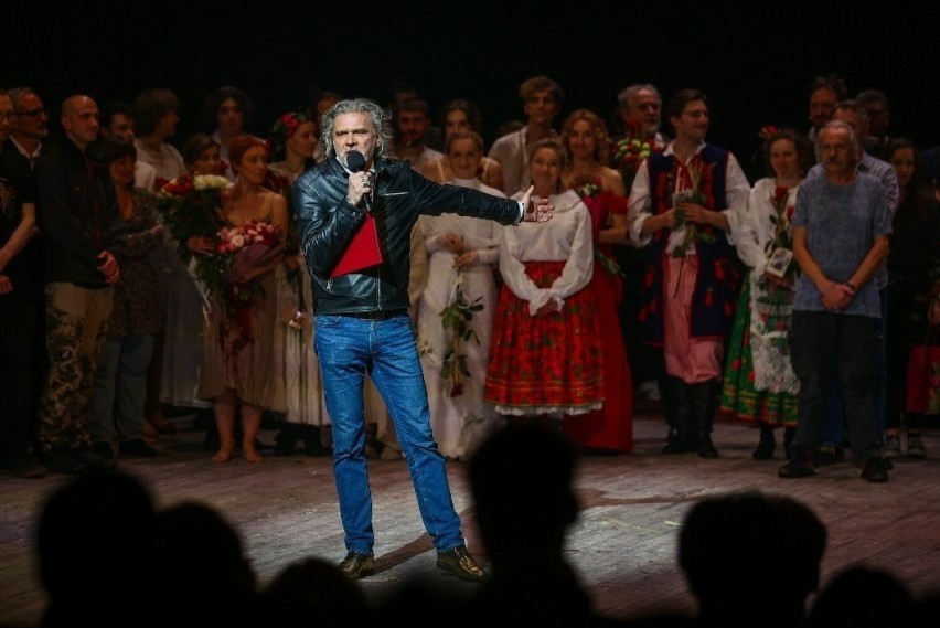 W sobotę odbyła się w Teatrze Słowackiego premiera "Wesela"...
