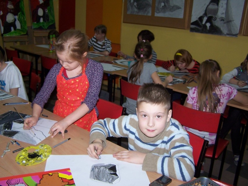 Rybnik Ferie 2013: Dzieciaki z Nowin uczą się tańczyć, malują i świetnie się bawią! ZDJĘCIA