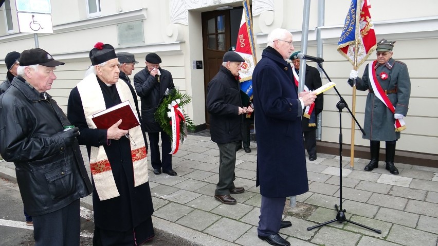 Odsłonięto tablicę pamięci majora Jana Gawrońskiego [zdjęcia, wideo]