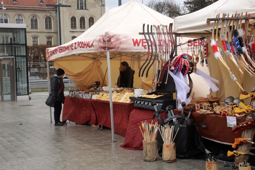 Legnicki Jarmark Wielkanocny na placu Słowiańskim, zobaczcie zdjęcia
