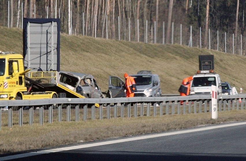 Wypadek na drodze ekspresowej S3, ranna kobieta [ZDJĘCIA, FILM]