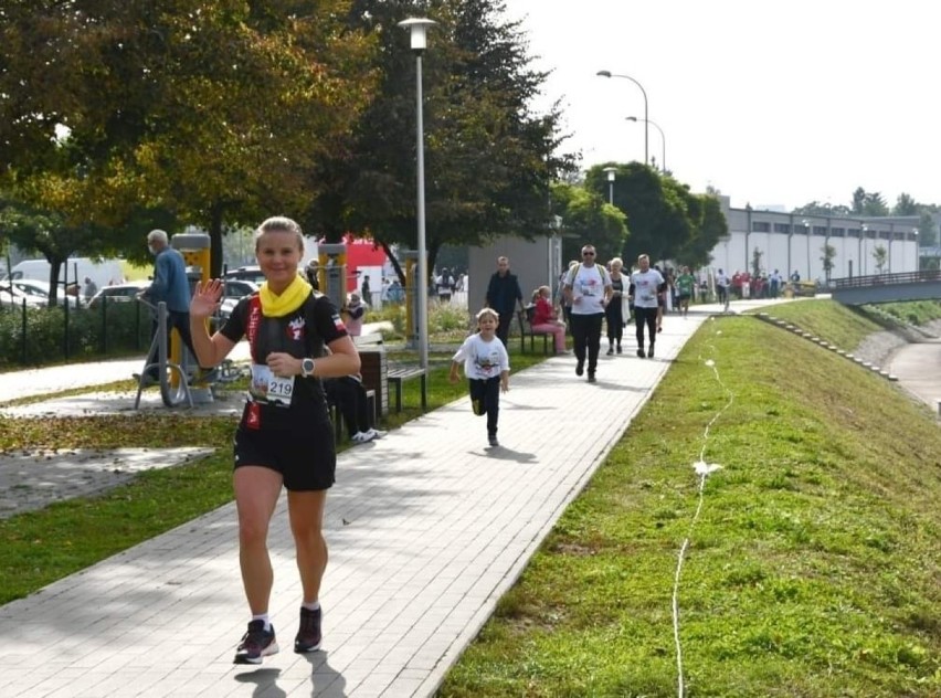 W Będzinie wszyscy pobiegli i poszli z kijkami dla Oliwki....