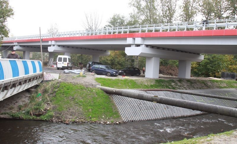 Sosnowiec: Wiadukt łączący Bór z Niwką zostanie oddany do użytku w połowie listopada 2011 roku