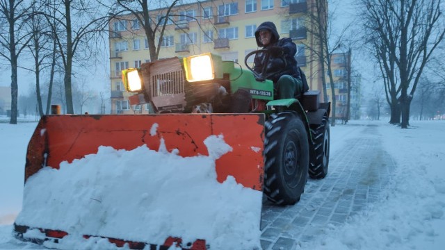 Fatalne warunki na drogach w Piotrkowie [8.02.2021]