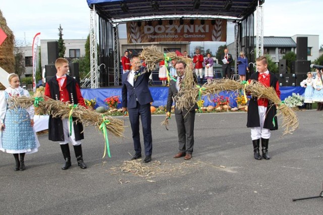 Powiatowe dożynki w Karpicku