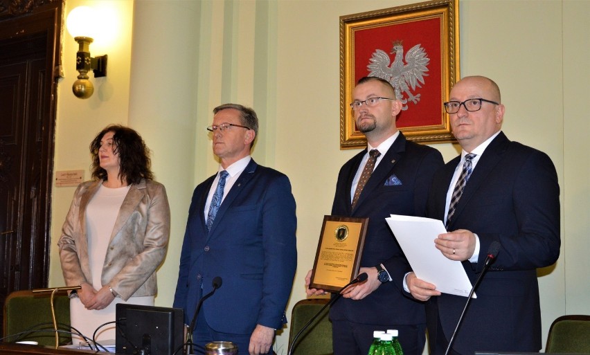 Ks. Piotr Lisowski, proboszcz z Biegonic, otrzymał Tarczę Herbową 