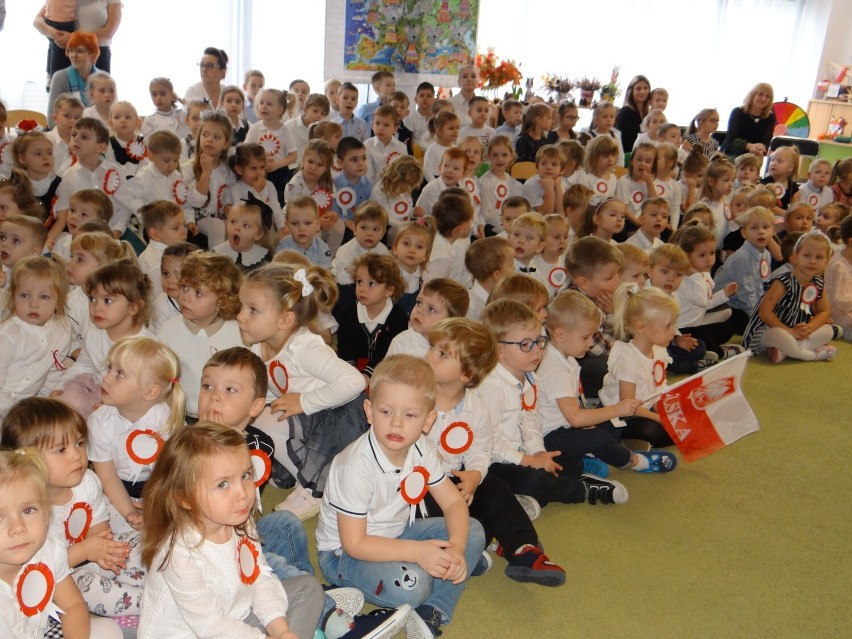 Święto Niepodległości u przedszkolaków z Publicznego Przedszkola nr 10 w Radomsku. ZDJĘCIA