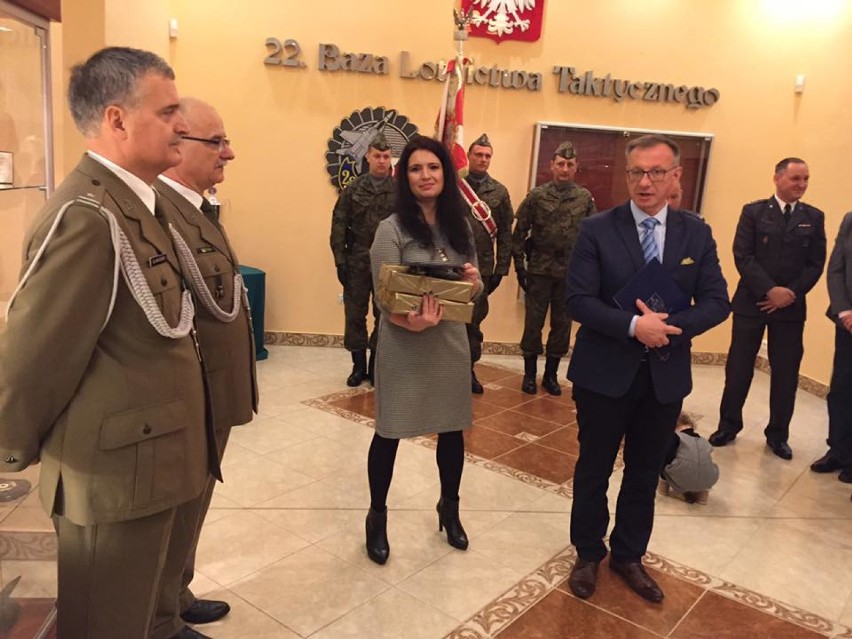 Przedstawiciele powiatu nowodworskiego pojawili się na uroczystości zakończenia 35-letniej służby wojskowej [ZDJĘCIA]