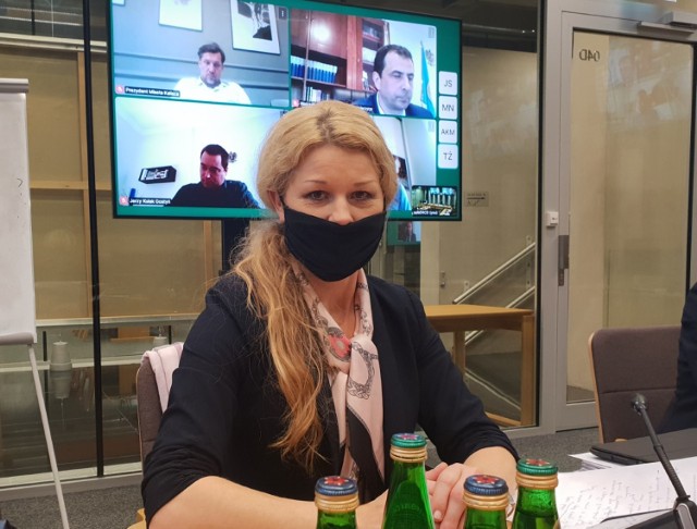 Karolina Pawliczak podczas Komisji Infrastruktury