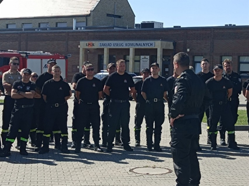 Strażacy z Dolnego Śląska wyruszają na pomoc w gaszeniu pożarów na południu Francji. Zbiórka w Jaszkowie, zobacz zdjęcia