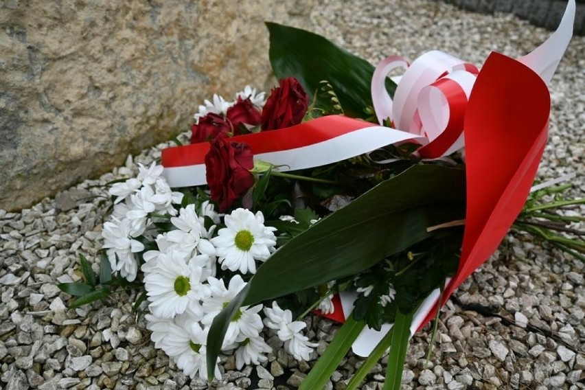 Przedstawiciele władz Libiąża uczcili pamięć ofiar...