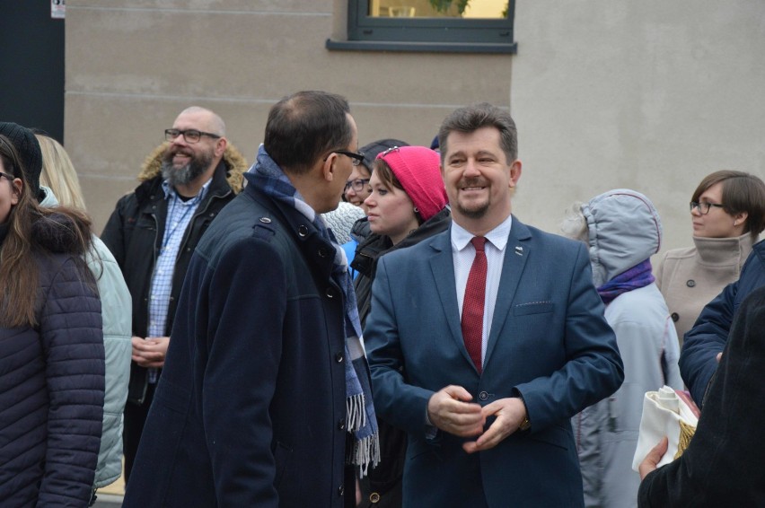 Malbork. Nowy samochód dla Środowiskowego Domu Samopomocy [ZDJĘCIA]. "W tym roku Mikołaj jest wyjątkowo bogaty"