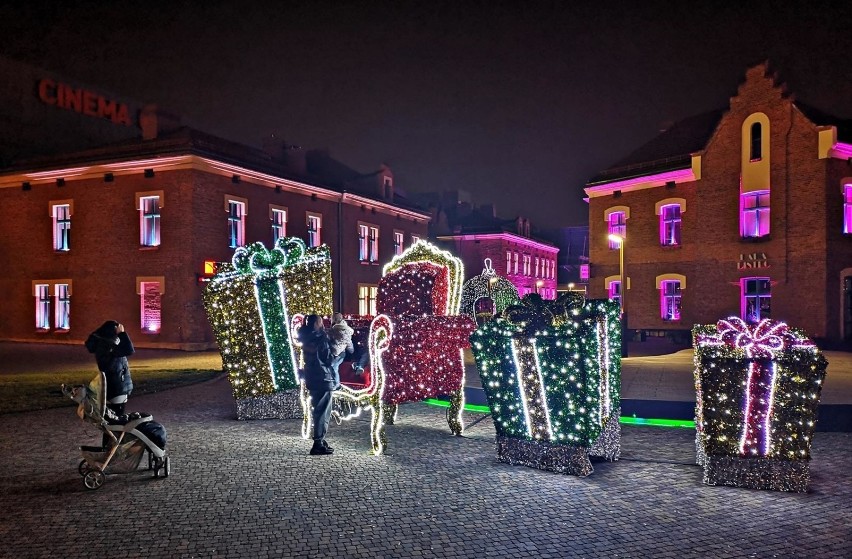 Krakowskie galerie handlowe pięknie zostały przystrojone na...