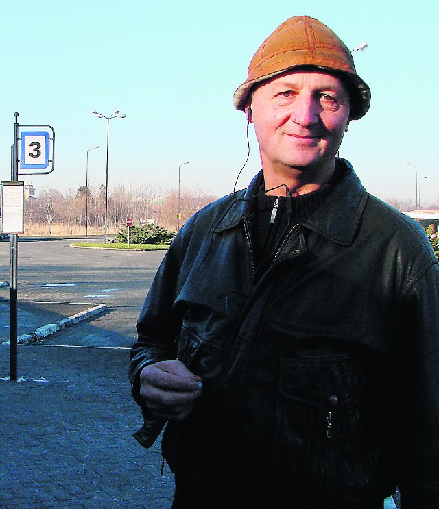 Józef Mirocha z Wadowic dojeżdża autobusami do Krakowa
