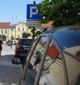 Grodzisk: petenci ratusza nie chcą płacić za parking