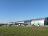 Lotnisko Warszawa-Modlin. 15 mln zł na kryzys covidowy. Czy pandemia ostatecznie zatopi port lotniczy niedaleko stolicy?