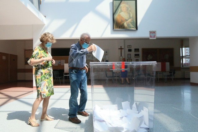 Głosowanie w Szkole Podstawowej nr 21 przy ul. Zuchów