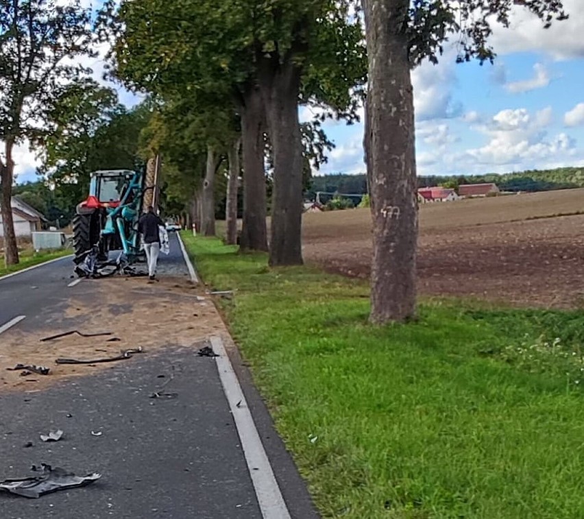 Wypadkowe popołudnie w powiecie szamotulskim. Cztery osoby, w tym dziecko w szpitalach [ZDJĘCIA]