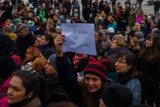 Strajk kobiet. 8 marca Białystok. Protest na Rynku Kościuszki [ZDJĘCIA]