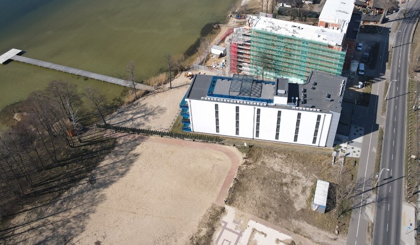 Nowa plaża powstaje tuż obok apartamentowców w Boszkowie, będzie publiczna