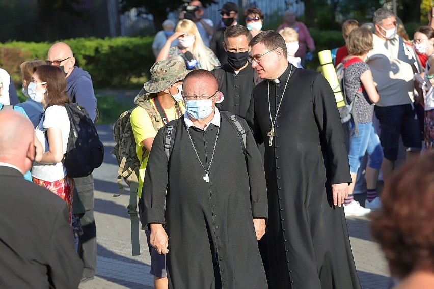 W zeszłym roku z Łodzi na Jasną Górę poszło 450 osób,...