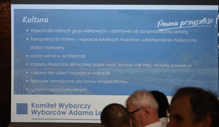 Spotkanie wyborcze komitetu Adama Lewandowskiego. Zaprezentowano kandydatów do rady miejskiej gminy Śrem