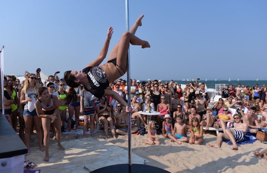 Summer Pole Battle na plaży w Sopocie [ZDJĘCIA, VIDEO]