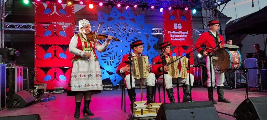 Reprezentanci Kurpi nagrodzeni na Ogólnopolskim Festiwalu Kapel i Śpiewaków Ludowych w Kazimierzu Dolnym