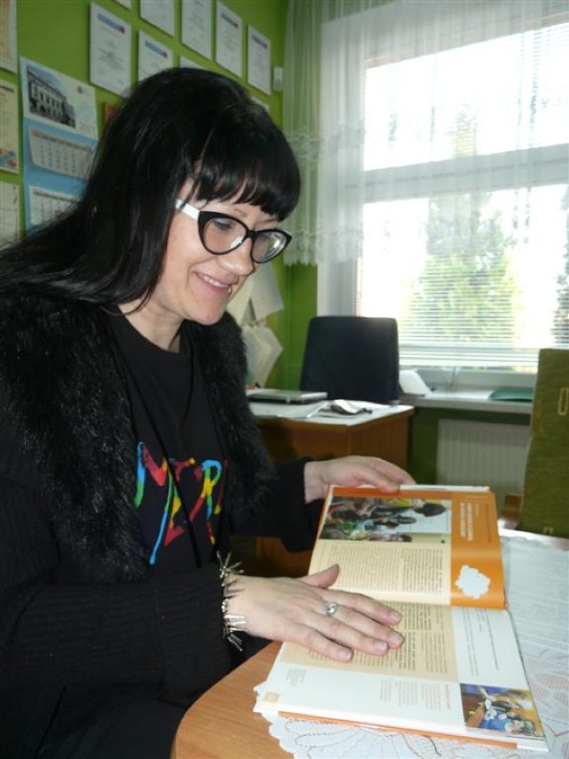 Beata Olczyk będzie od września dyrektor Zespołu Szkoły Podstawowej i Publicznego Gimnazjum w Szadku